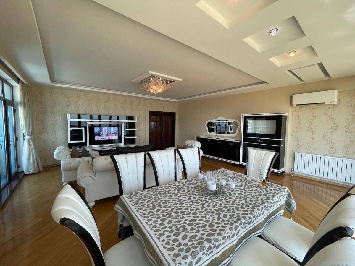 Megafun Appartement Bakoe Buitenkant foto