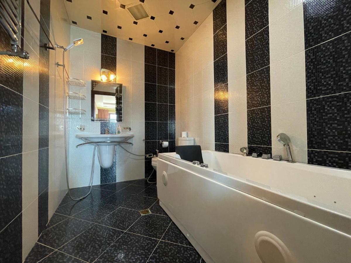 Megafun Appartement Bakoe Buitenkant foto